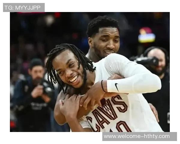 双枪状态低迷米切尔与加兰合力35投仅中14次贡献44分10助攻